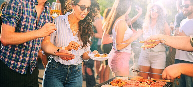 How to Clean a BBQ - The Only BBQ Guide You'll Ever Need!