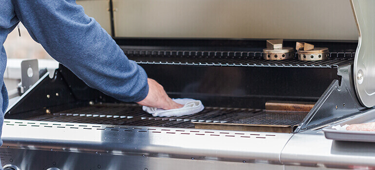 The best way to clean your barbecue