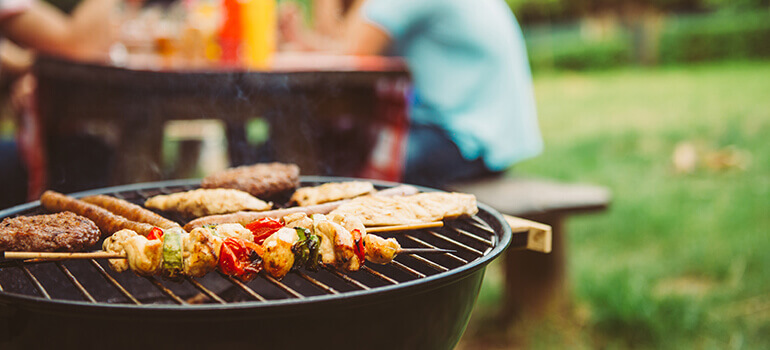 How to Clean a Gas or Charcoal Grill