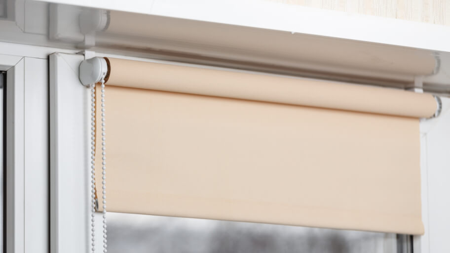 How to Clean Roller Blinds