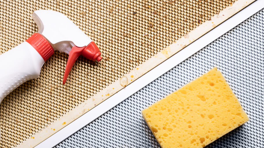 How to clean your kitchen extractor fan filter