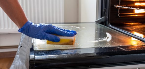 Step-by-Step Recipe for Homemade Oven Cleaner