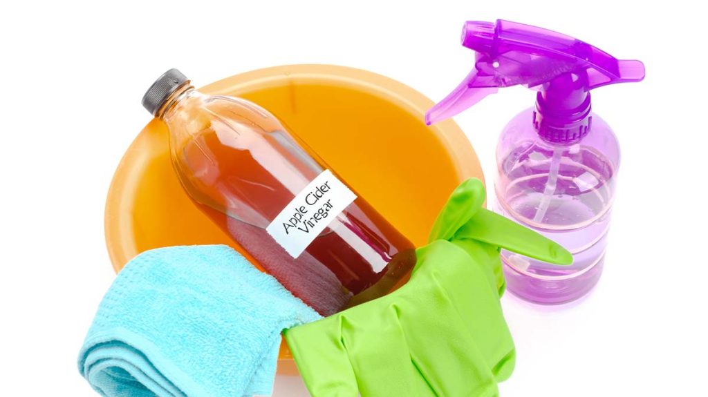 Eco-friendly cleaning with apple cider vinegar