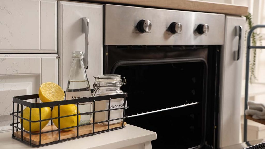 Clean the Inside of Your Oven Without Scrubbing