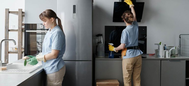 Deep cleaning and end-of-lease cleaning are quite different