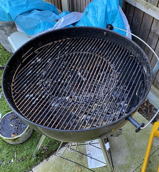 Barbecue cleaning Sydney before