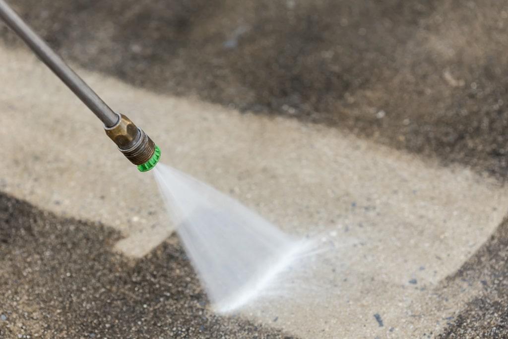 Concrete Cleaning with pressure washer