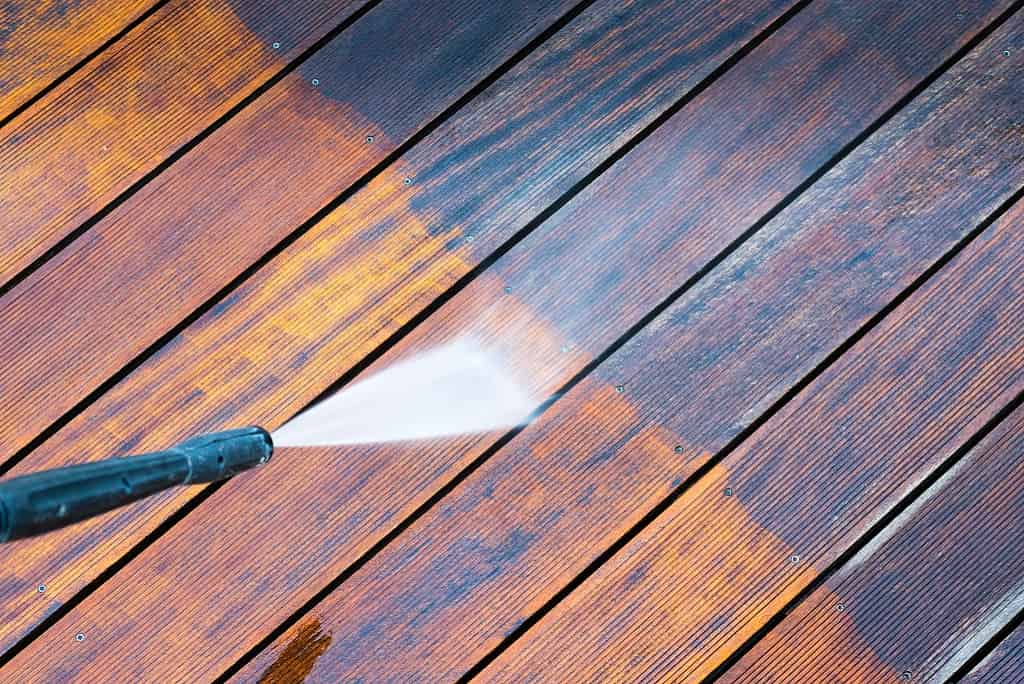 Deck Cleaning Services with pressure washing machine